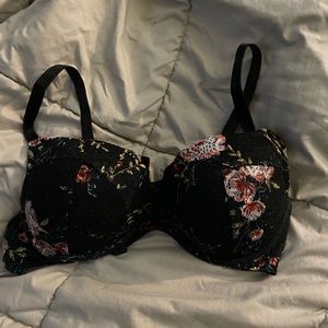 Plunge push up bra